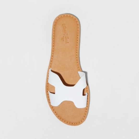 Universal Thread White and Tan Sandals - Picture 3 of 5